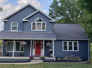 1363 Ozark Dr, Akron, OH 44312