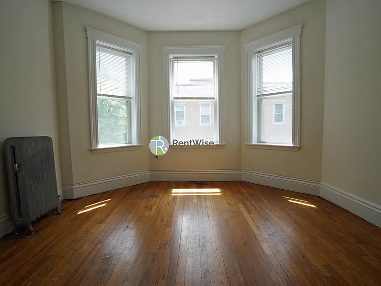 6 Camelot Ct #20 — Photo 2