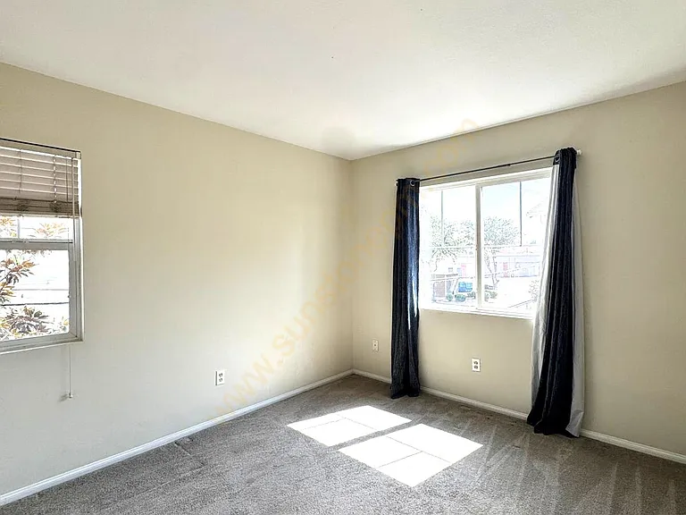 1443 Ledgestone Ln — Photo 16