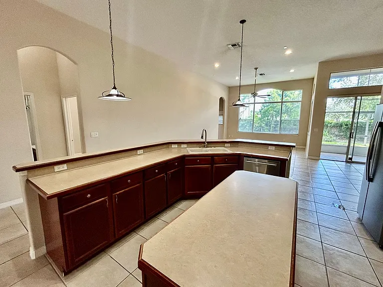 10463 Stone Glen Dr — Photo 6