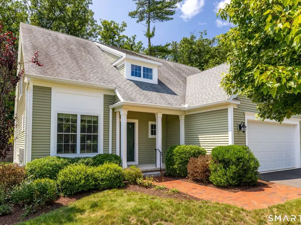 16 Carson Way, Simsbury, CT 06070