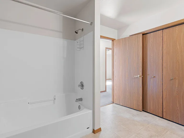 308 Golfview Rd #5 — Photo 16