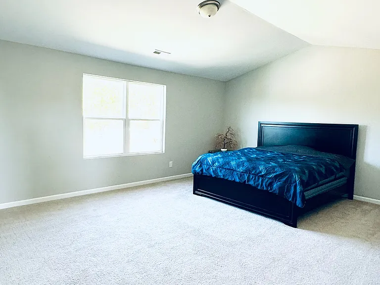 94 Thimbleweed Ln — Photo 4