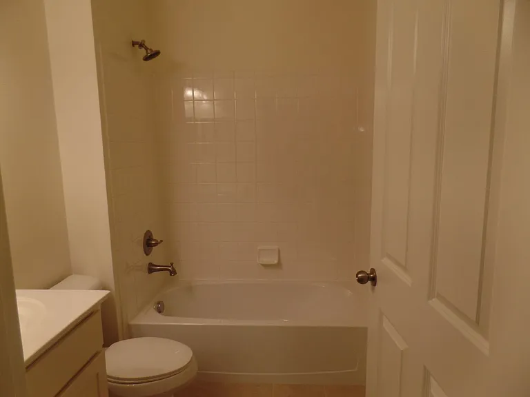 5353 Nottinghamshire Ln — Photo 25
