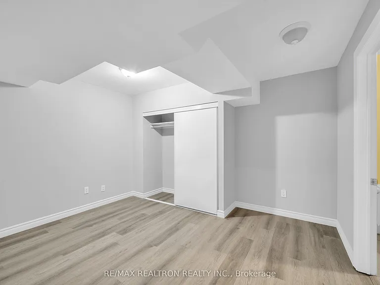 26 Liebeck Cres — Photo 25