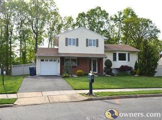 1527 N Indian Pl, North Brunswick, NJ 08902