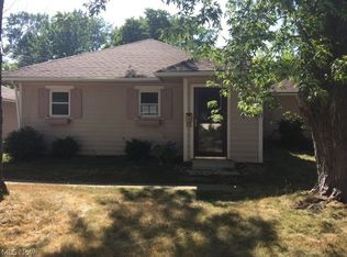 1160 S Elmwood Dr, Willoughby, OH 44094