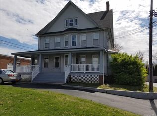 34 S Middletown Rd, Pearl River, NY 10965