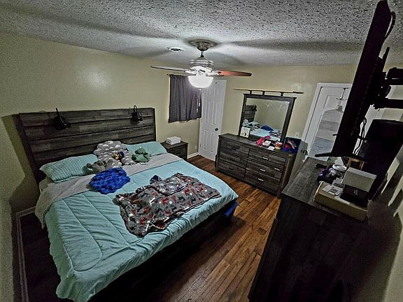 5th image of 304 Azalea Ln