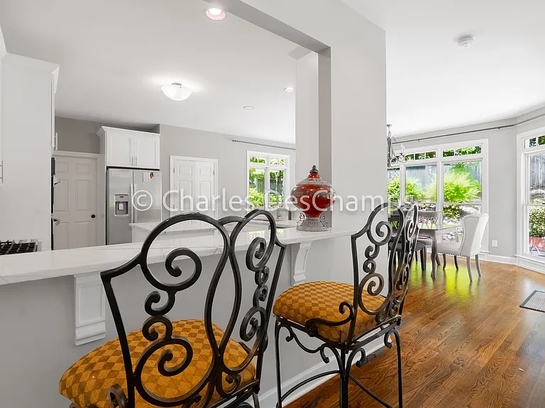 3655 Brisbane Dr — Photo 10