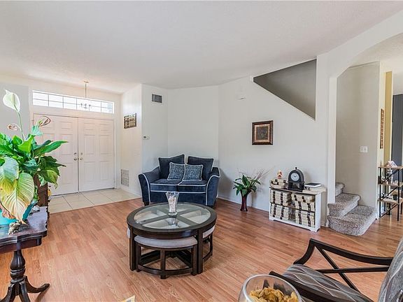4th image of 12719 Longcrest Dr
