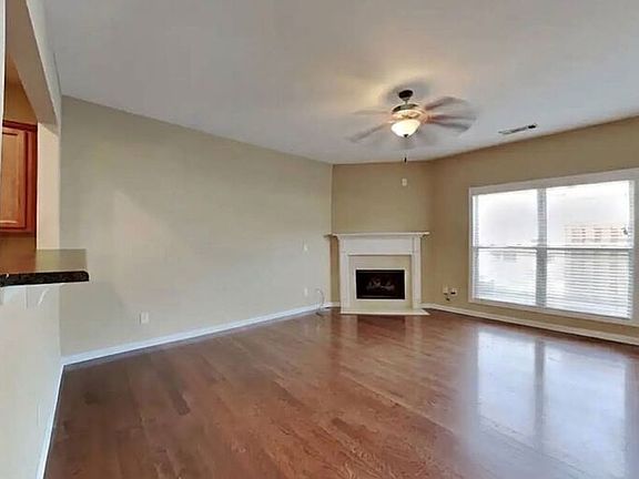 5th image of 2823 Gower Way #81