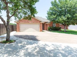 2924 85th St, Lubbock, TX 79423