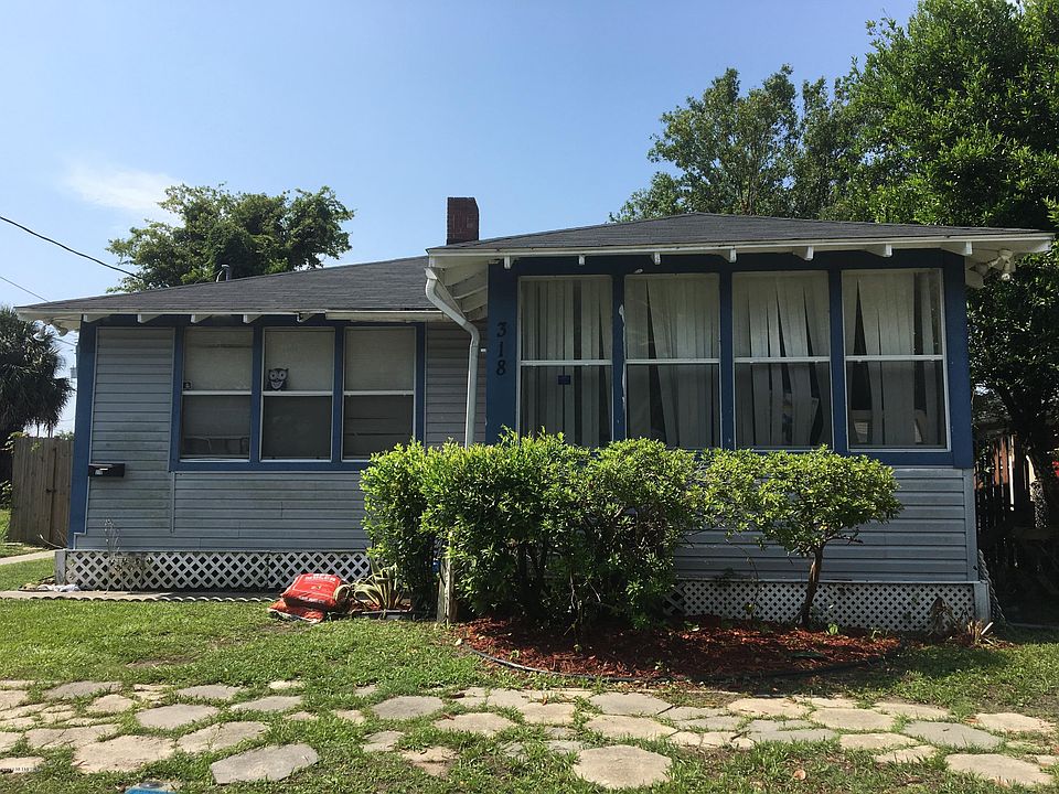 1st image of 318 W 16th St