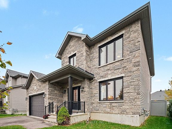 3rd image of 344 Colmar St