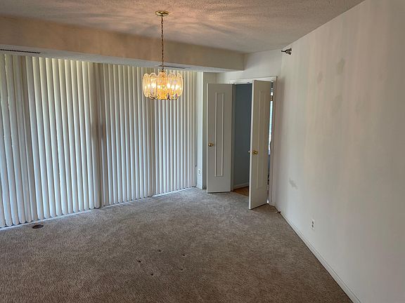 4th image of 5800 Nicholson Ln #307