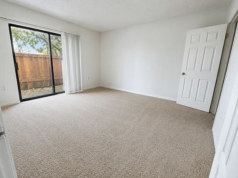 1749 Reed Ave #B — Photo 17