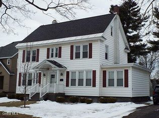 107 Oakland Ave, Gloversville, NY 12078