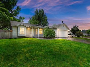 283 E Bay Owl Dr, Kuna, ID 83634