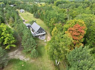 6674 Lakeshore Rd N, Palms, MI 48465