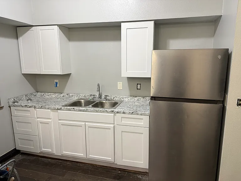 1212 Benton Blvd — Photo 1