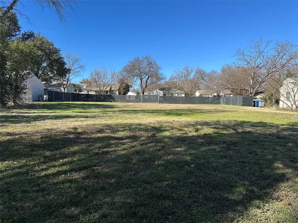 9538 Peninsula Dr, Dallas, TX 75218