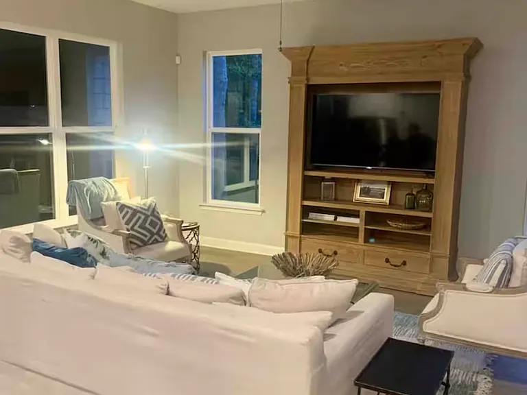 535 Evans Dr — Photo 11