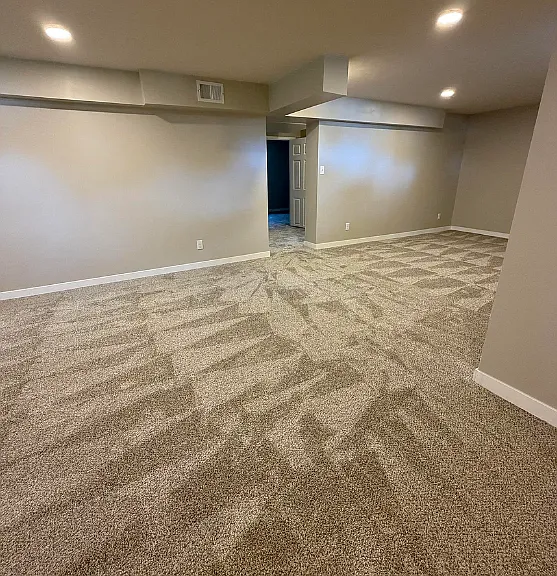 1511 S 61st Ave — Photo 16
