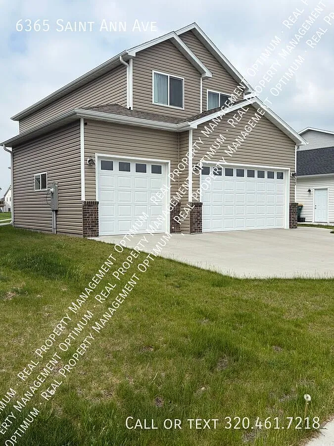 Fantastic 4 Bed, 3-1/2 Bath Home in Horace — Photo 2