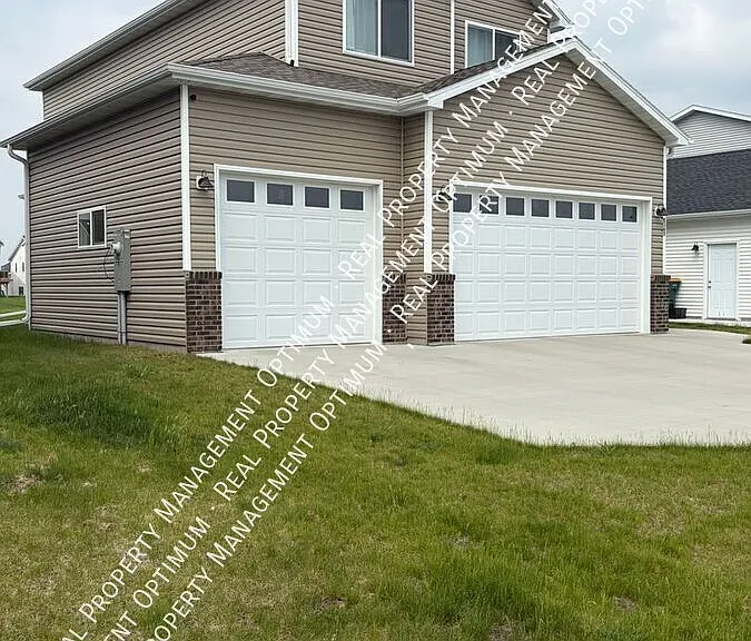 6365 Saint Ann Ave — Photo 2