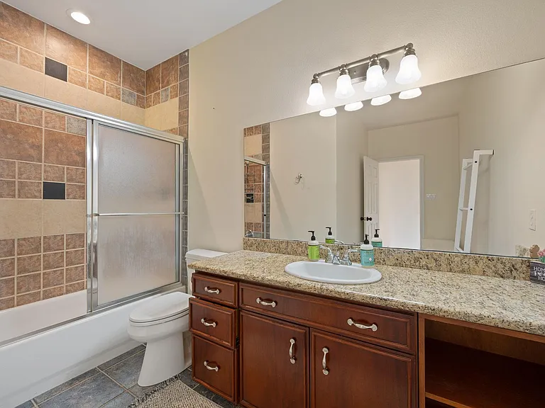 158 Uriah Dr — Photo 26