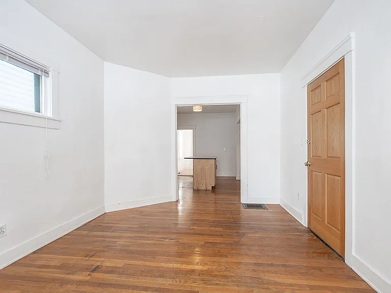 6911 Franklin Ave — Photo 6