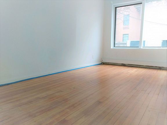 4th image of 128 E 28th St Fl 2