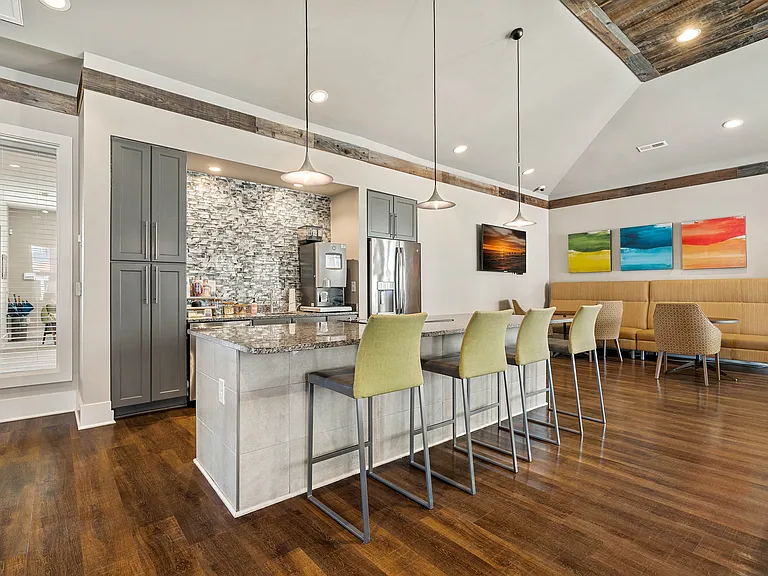 Hawthorne at Weaverville — Photo 9