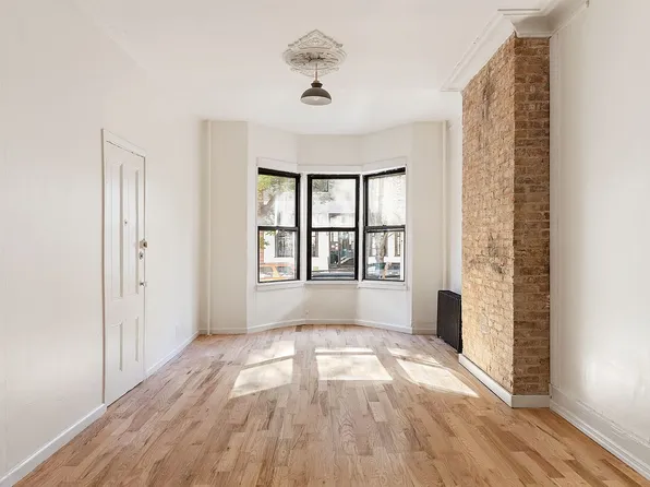 119 Calyer St, Brooklyn, NY 11222