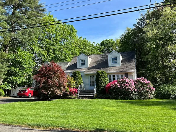 19 Riverside Ter, Blauvelt, NY 10913