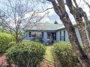 264 Lakeview Dr, Charlottesville, VA