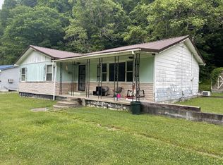 859 Camp Creek Rd, Julian, WV 25529