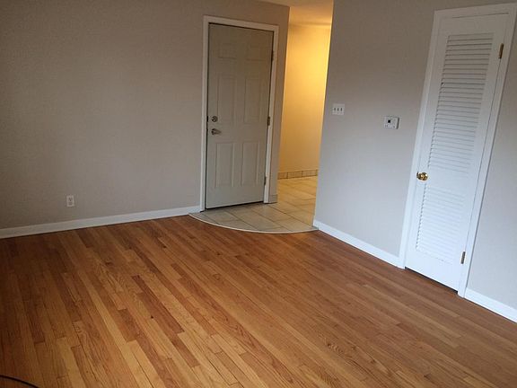 2nd image of 97 Macdougal Pl APT 2