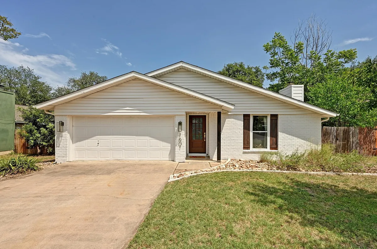 Building Photo - 7607 Whispering Winds Dr
