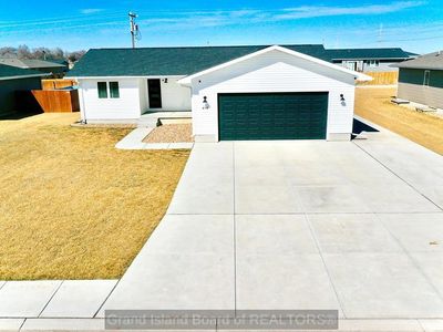 618 8th St, Phillips, NE, 68865