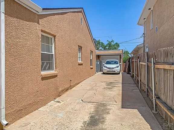 3rd image of 2606 High St