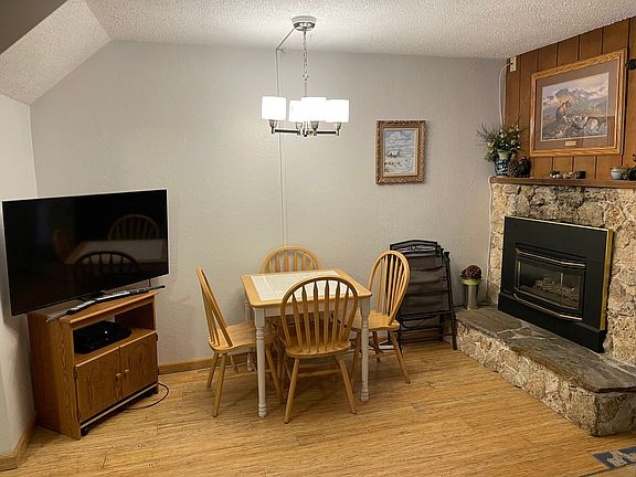 3rd image of 1410 Ski Run Blvd #3