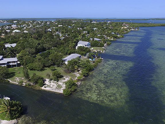 2nd image of 17238 Starfish Ln