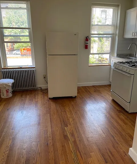 118 Bright St #2 — Photo 9