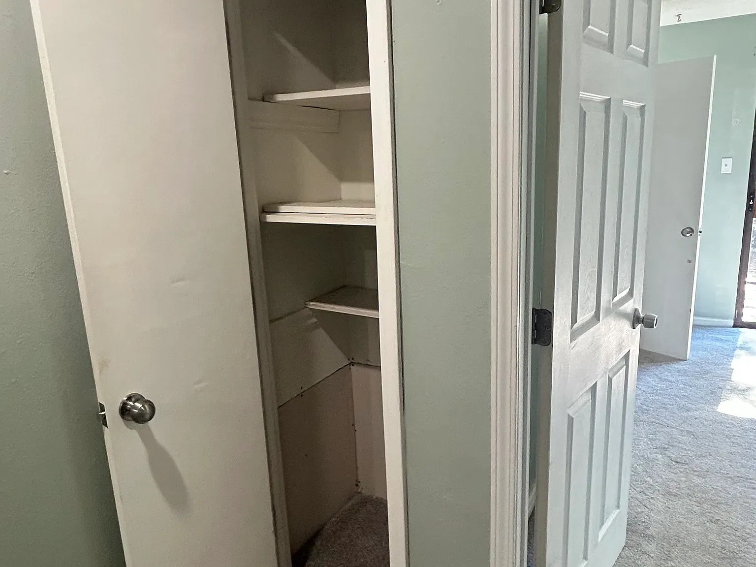 2 bed, 1.5 bath, 1000 sqft, $925 — Photo 3