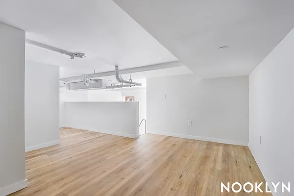 Rented by Nooklyn NYC LLC | media 47