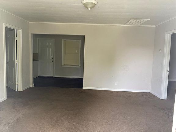 4th image of 3767 Townsend Dr