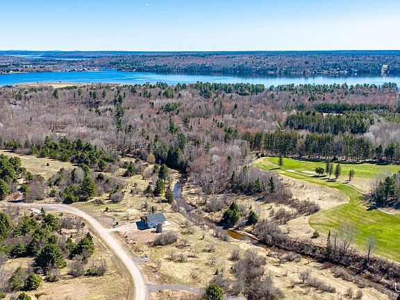 4th image of 22109 River Trails Rd