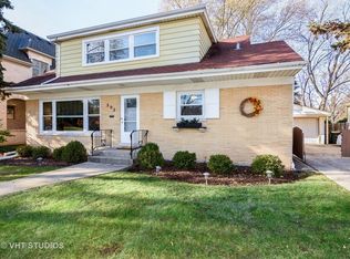 202 S Waterman Ave, Arlington Heights, IL 60004